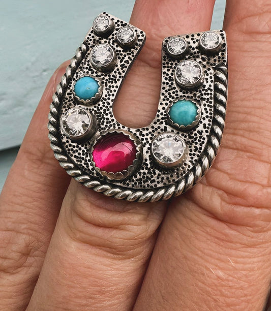 The "Lainey" Horse Shoe Ring