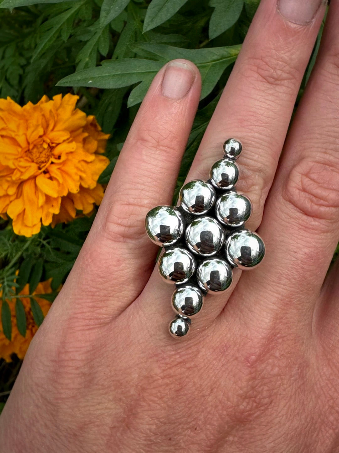 Elongated Flower Granulation Ring