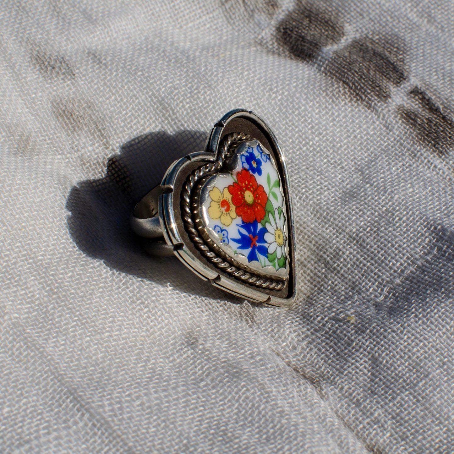 Vintage Flora Heart Ring
