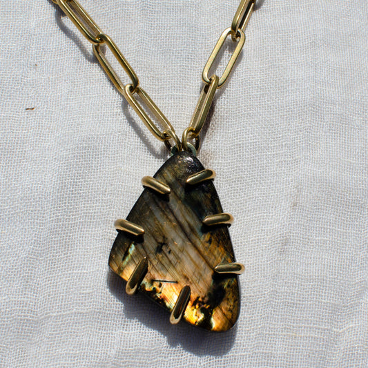 Flashy Labradorite Claw Prong Pendant