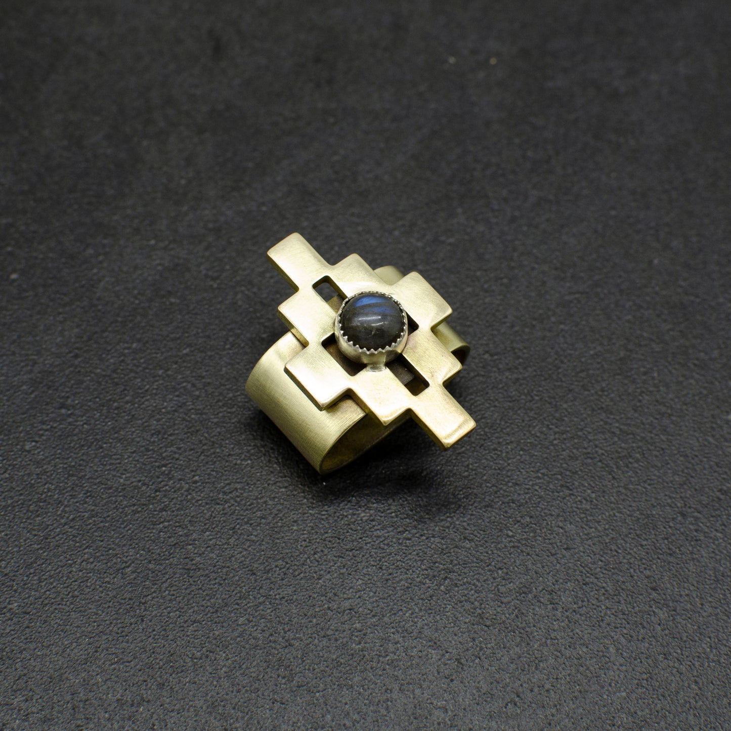 Native Stone Bandana Slide