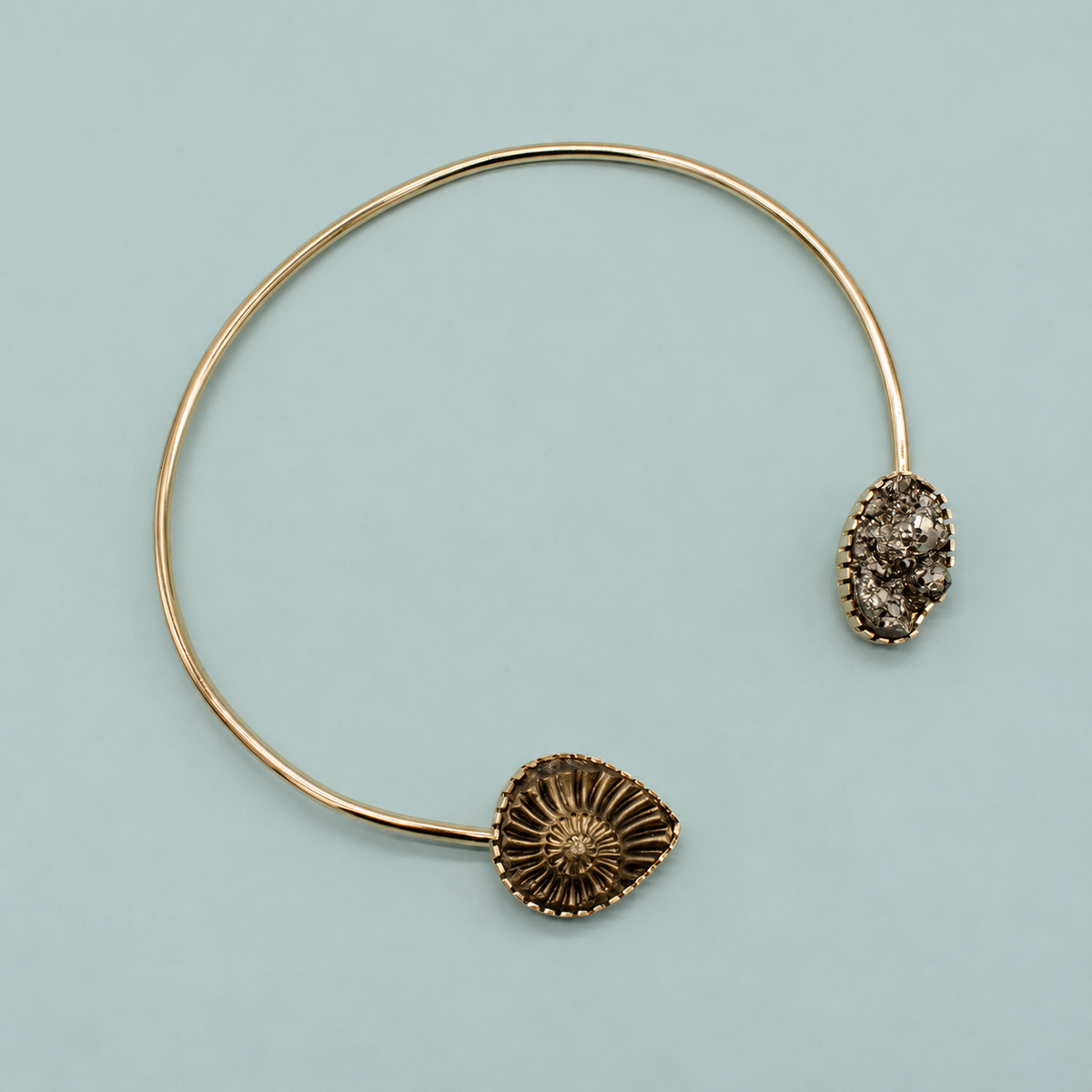 Golden Relic Collar