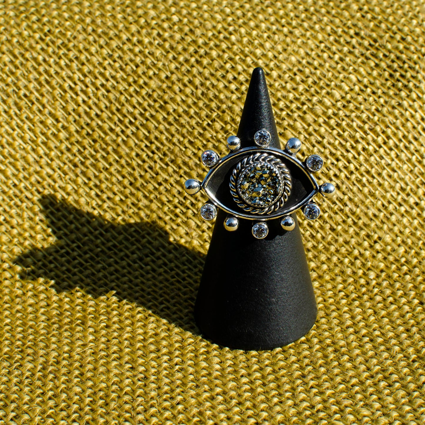 Eye Ring