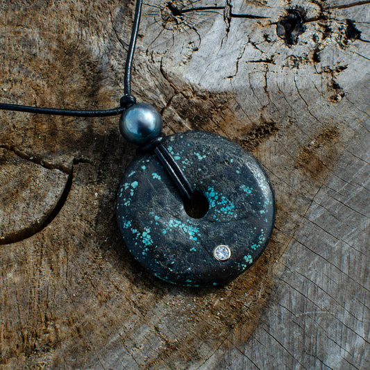 Peacock Pearl Sparkle Turquoise Disc Necklace