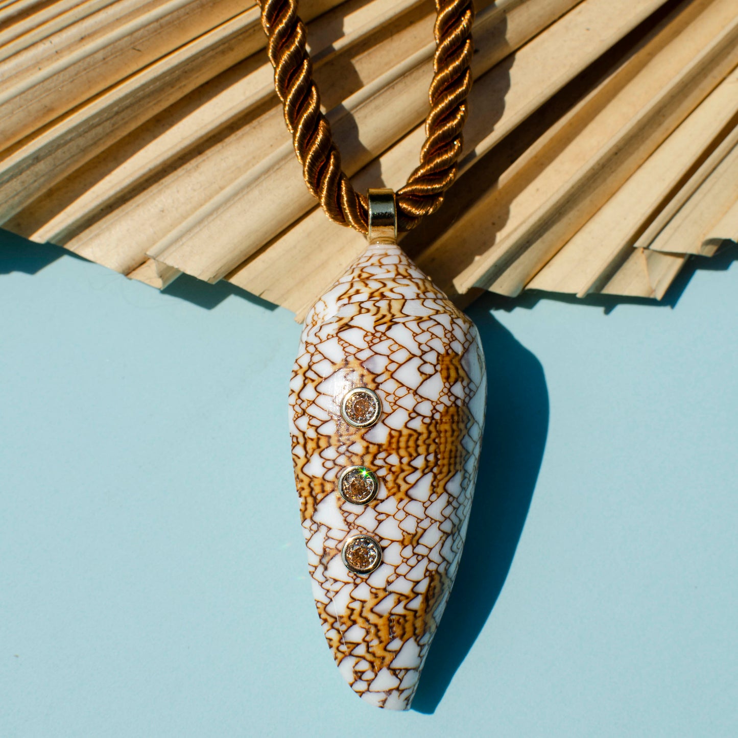 Shimmer Textile Cone Shell