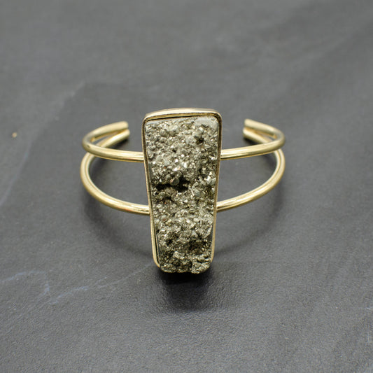 Geo Cuff